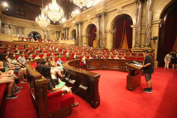 Cursos e oficinas para conhecer o Parlamento de Catalunha - Aqui Catalunha - aula
