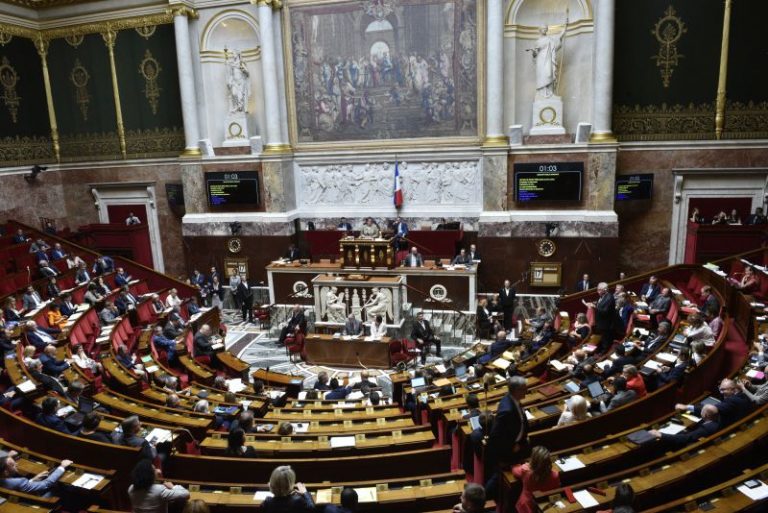 52 deputados franceses se manifestam sobre situação política na Catalunha