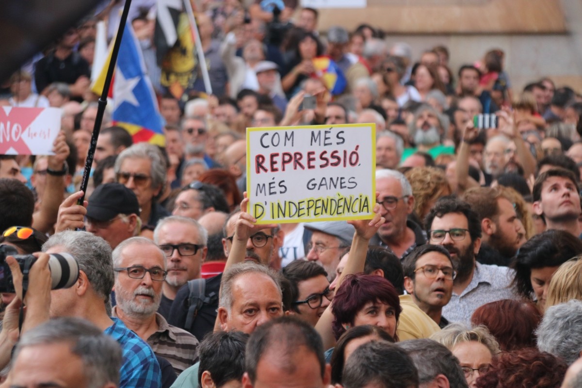 Espanha volta a criminalizar o movimento independentista catalão