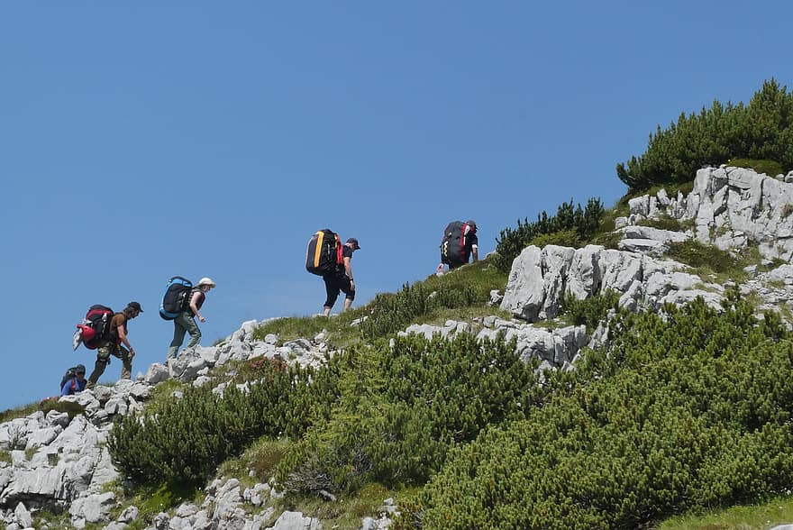 Federação de Entidades Excursionistas da Catalunha pede regular o acesso às montanhas para evitar aglomerações