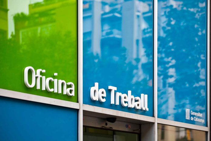 Catalunha registra queda na taxa de desemprego pelo oitavo mês consecutivo Catalunha registra queda na taxa de desemprego pelo oitavo mês consecutivo