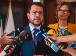 "O governo continuará lutando pela oficialidade do catalão na União Europeia"