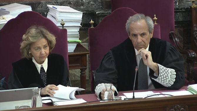 "Organitzar un referèndum és un delicte encara que es despenalitzi"