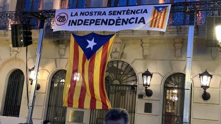 100 anys de presó per als líders independentistes catalans