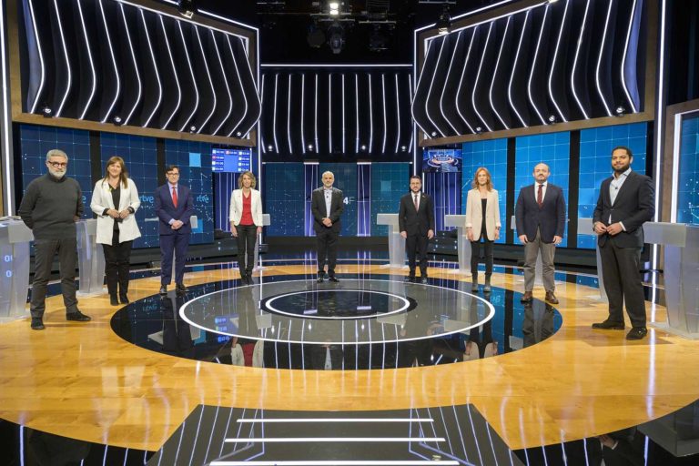 Una diputada del PSC al Congrés espanyol insulta els candidats que parlaven en català