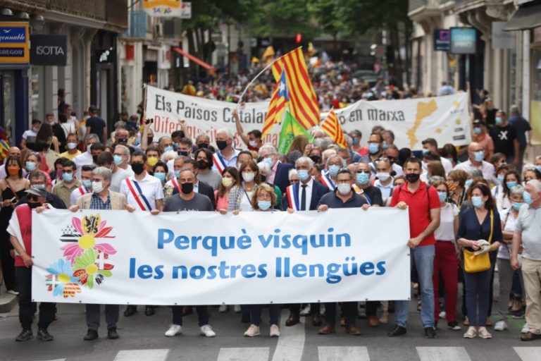 Èxit de manifestació a Perpinyà en defensa de la llengua catalana