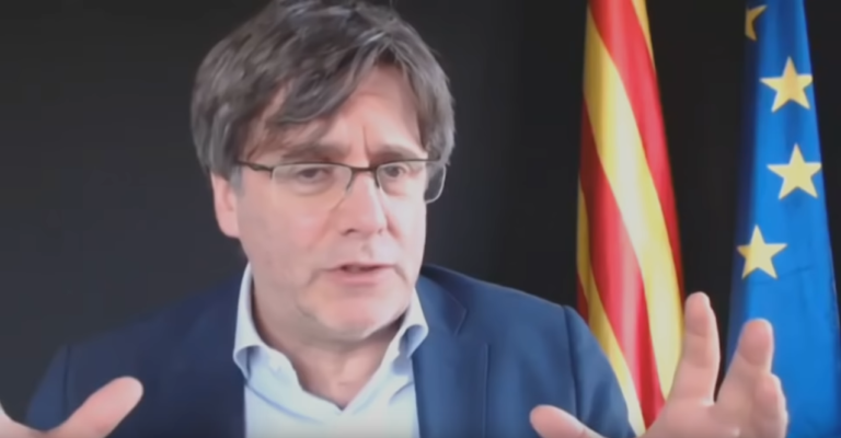 Carles Puigdemont: "O exílio nos permite continuar explicando o processo independentista catalão"